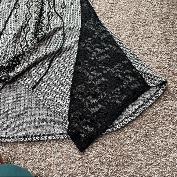 SOLD ✨ Vocal Longline Lace Up Rhinestone Short Sleeve - Picture 10 of 11